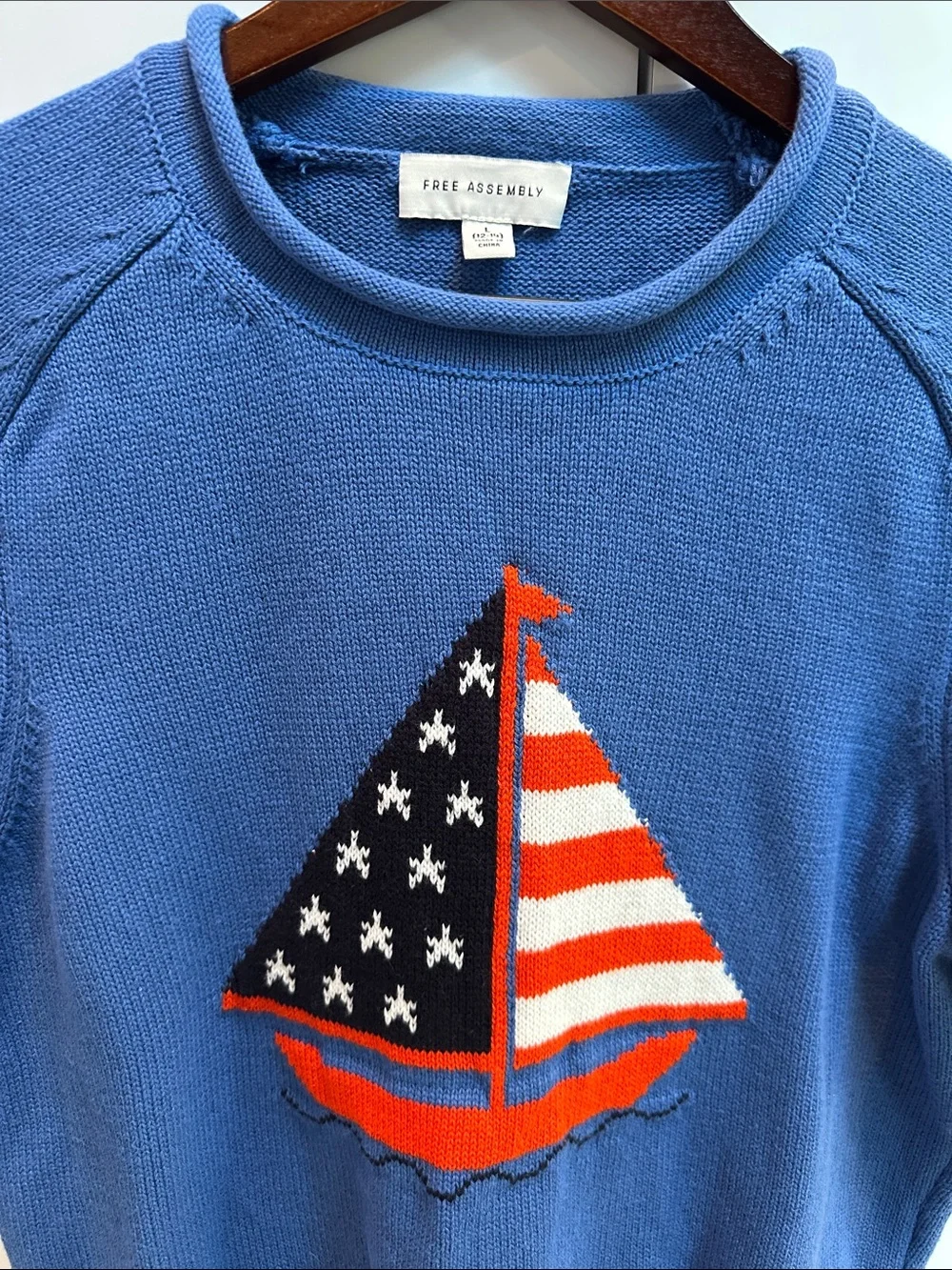 Free assembly Girls Blue Sailboat Knit Top L(12-14), never worn